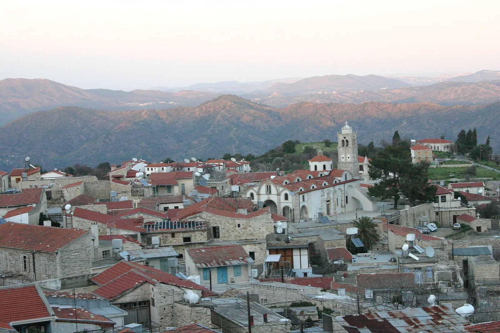 Πέτρινα σπίτια στο χωριό Λεύκαρα, Κύπρος