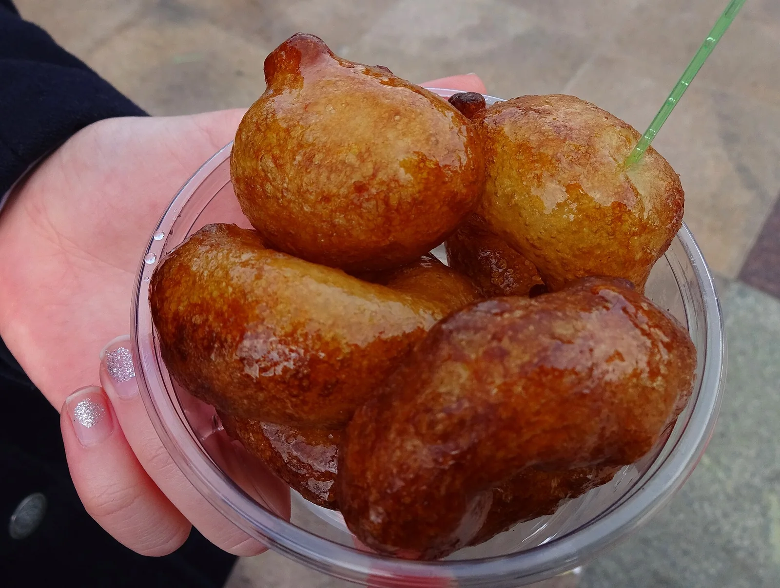 Loukoumades, Cypriot honey puffs with cinnamon