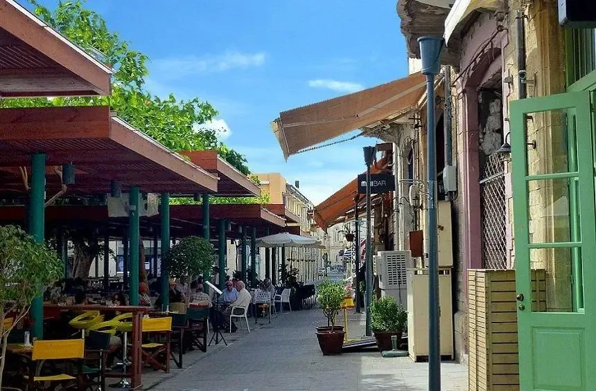 πλατεία Σαρίπολου
